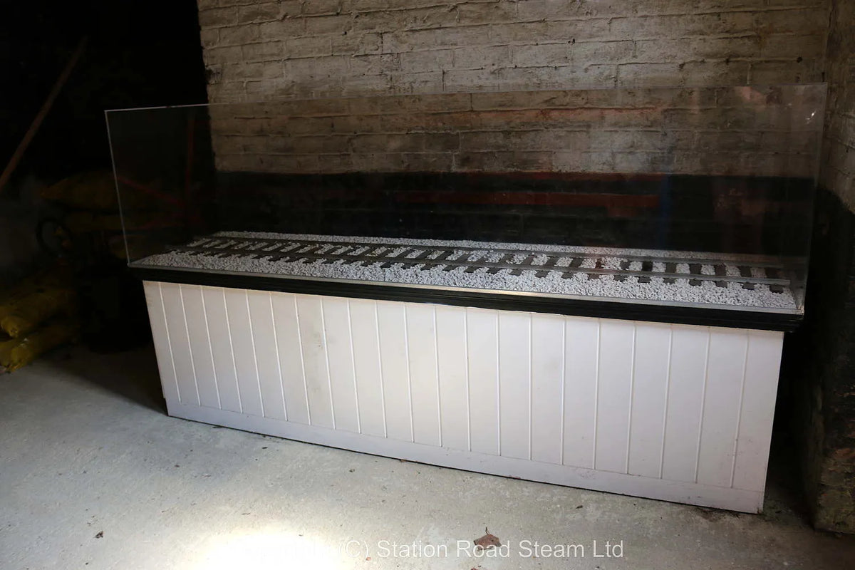 7 1/4 inch gauge display case