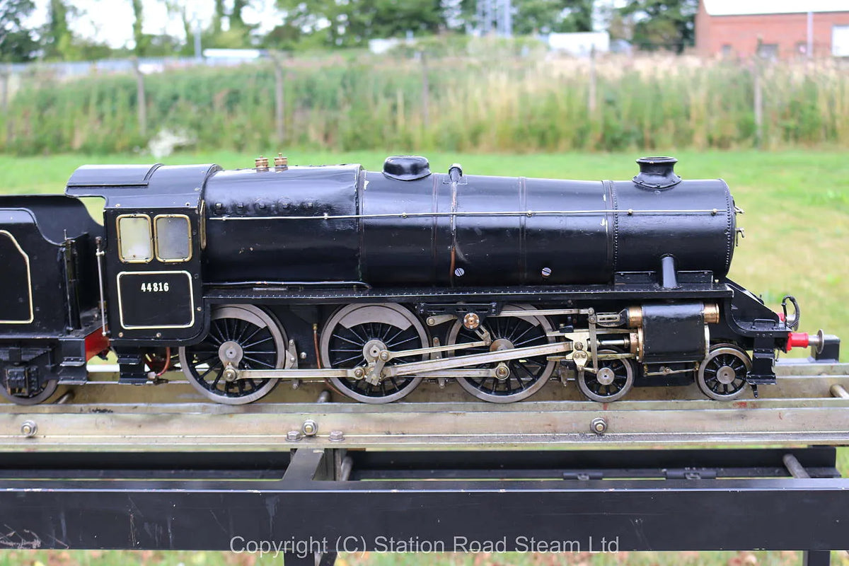 3 1/2 inch gauge Black 5