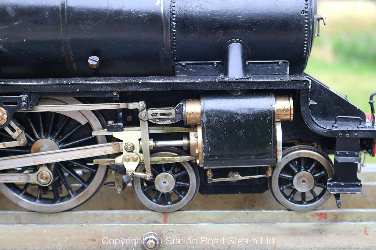3 1/2 inch gauge Black 5