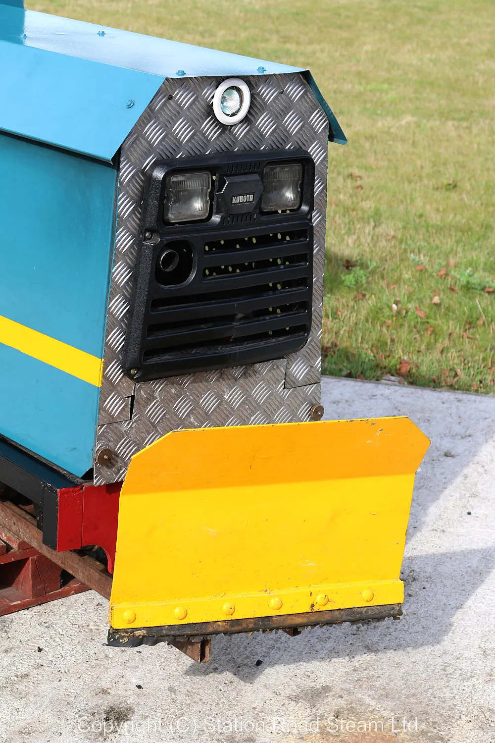 7 1/4 inch gauge sit-in diesel locomotive