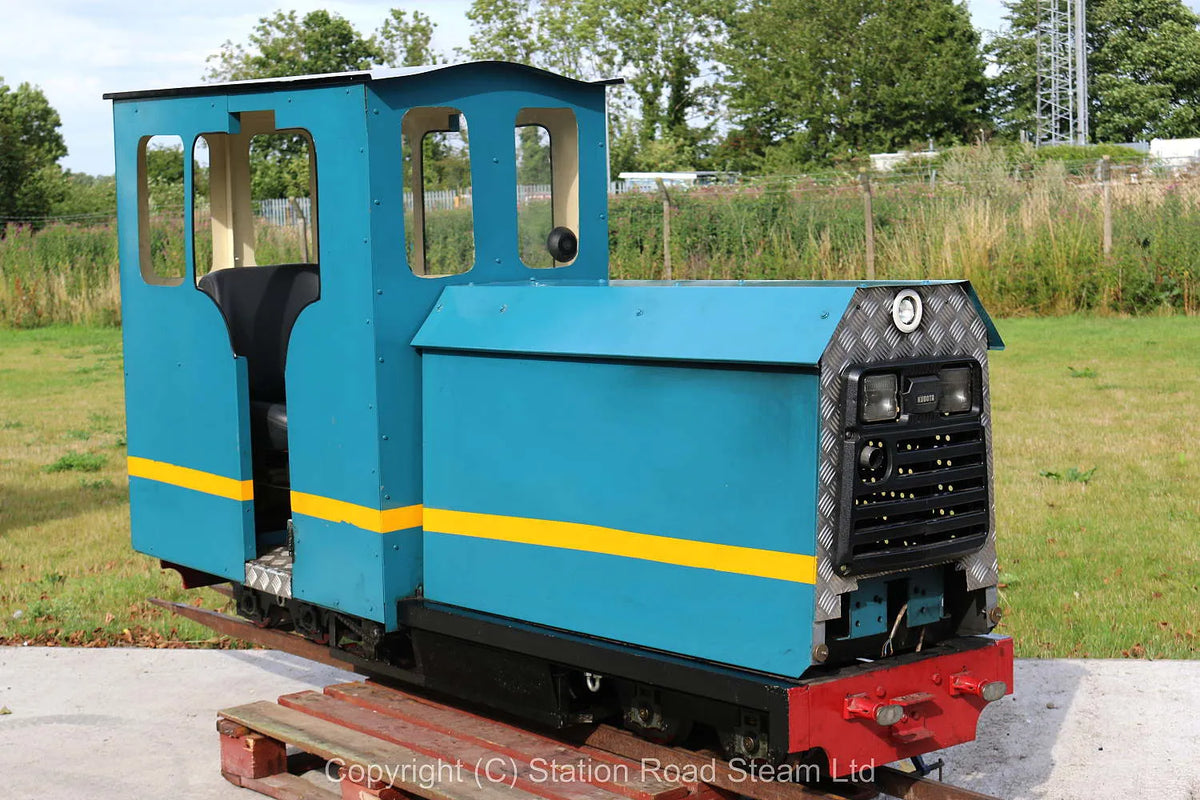 7 1/4 inch gauge sit-in diesel locomotive