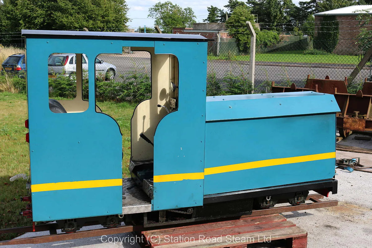 7 1/4 inch gauge sit-in diesel locomotive