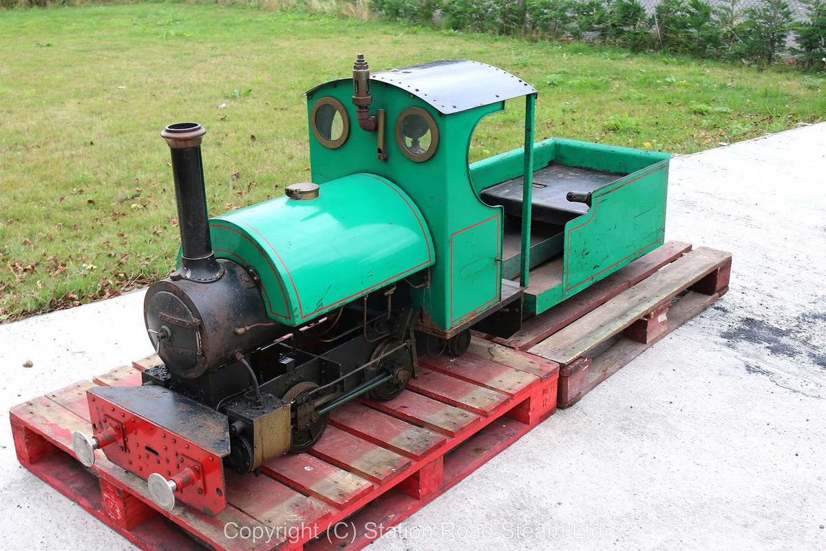 7 1/4 inch gauge "Sweet William" with ride on tender
