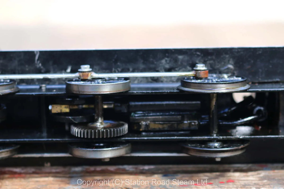 O-gauge gas-fired 0-6-0 tender locomotive
