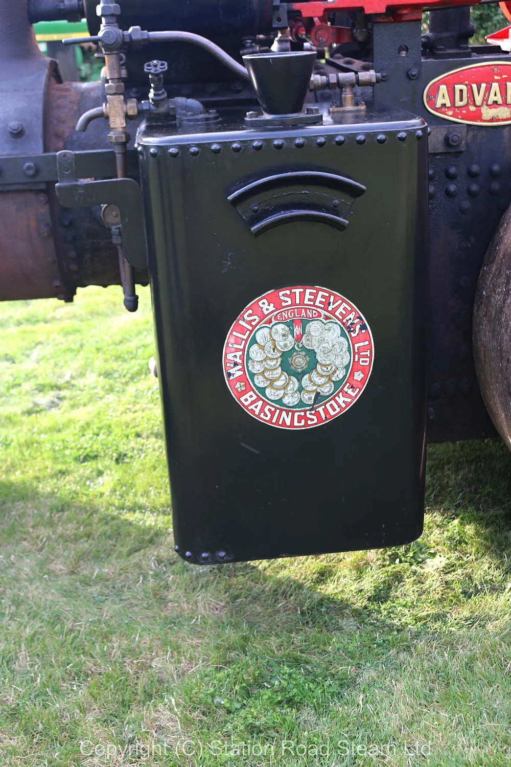 Wallis & Steevens "Advance" 6 ton steam roller