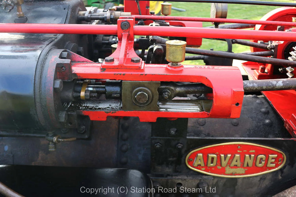 Wallis & Steevens "Advance" 6 ton steam roller