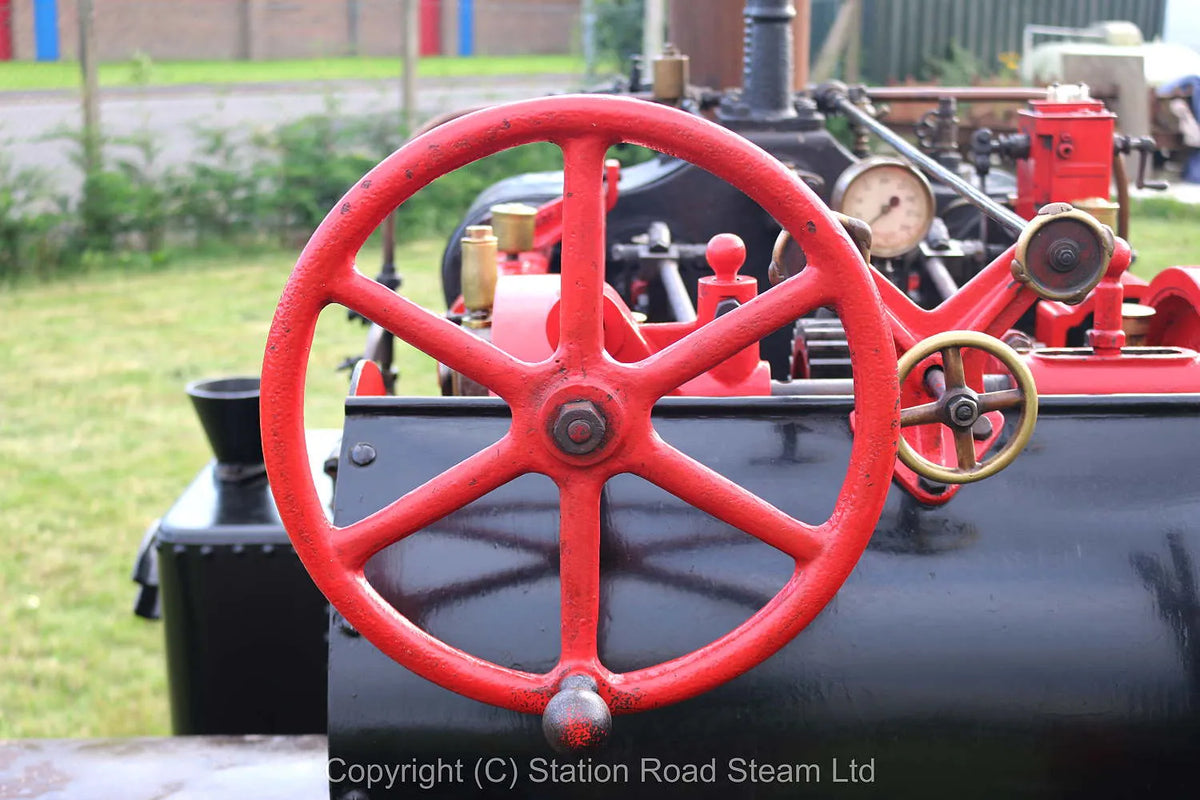 Wallis & Steevens "Advance" 6 ton steam roller