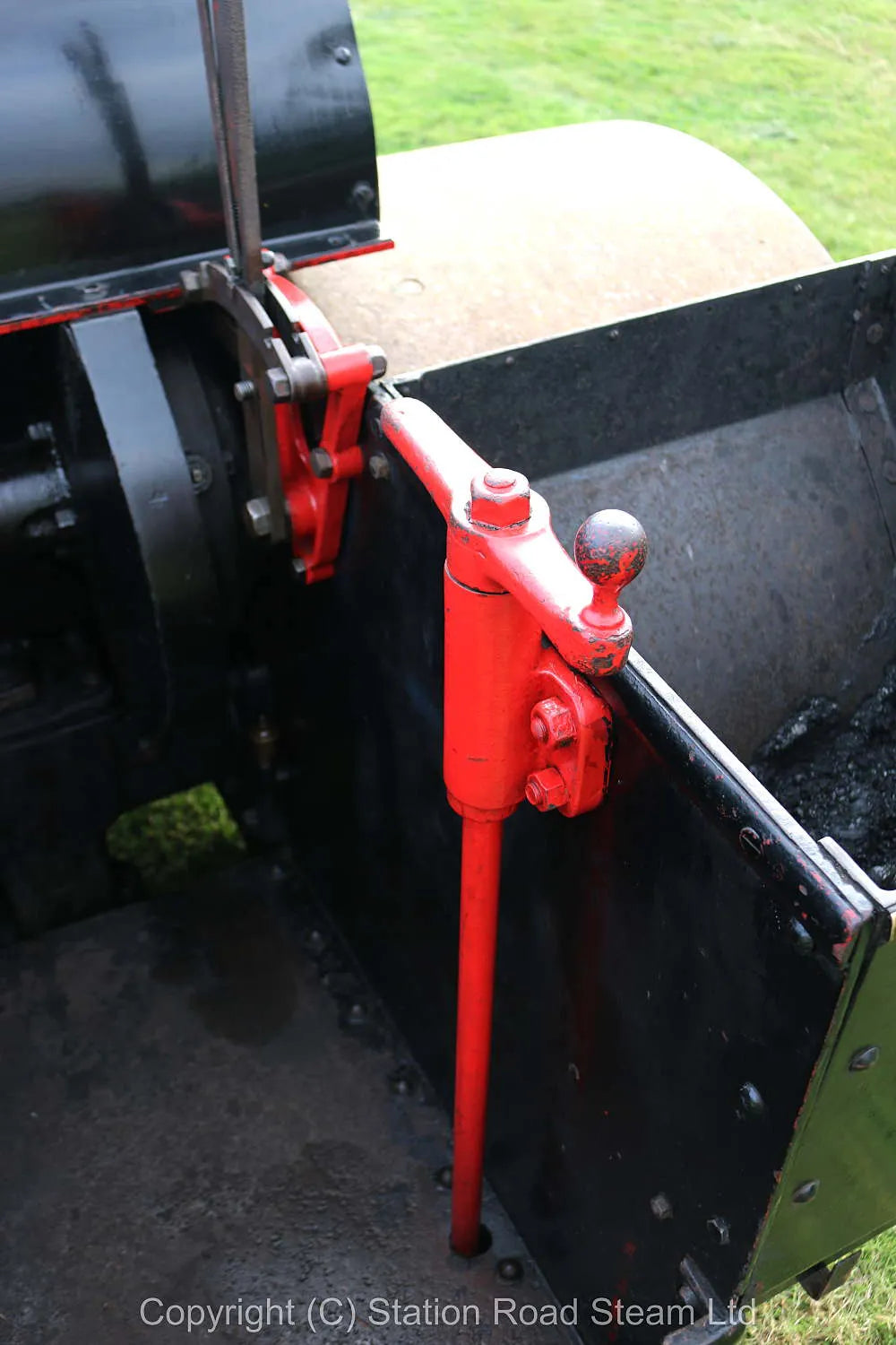 Wallis & Steevens "Advance" 6 ton steam roller