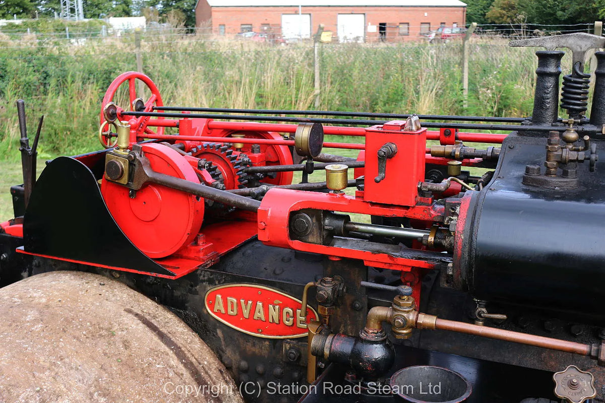 Wallis & Steevens "Advance" 6 ton steam roller
