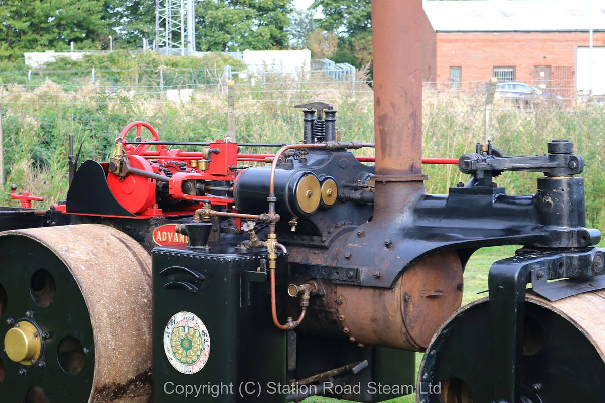 Wallis & Steevens "Advance" 6 ton steam roller
