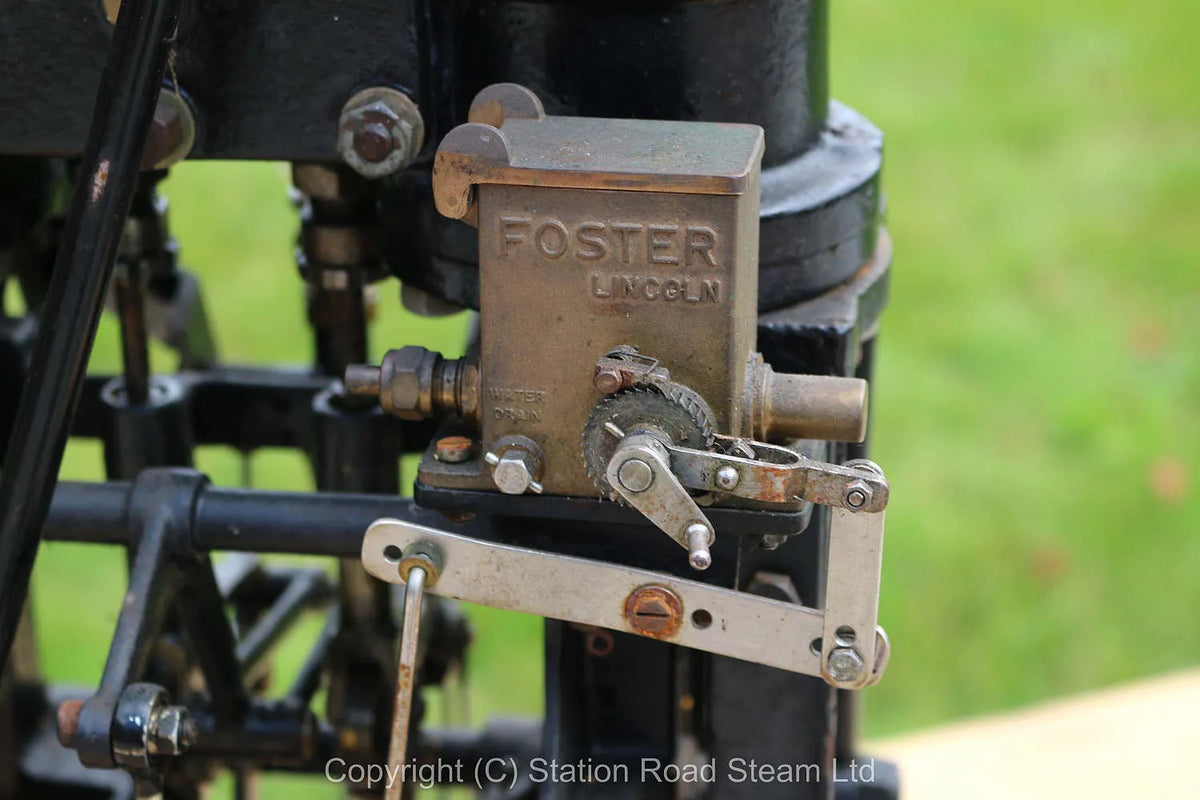 Steam car with Locomobile engine