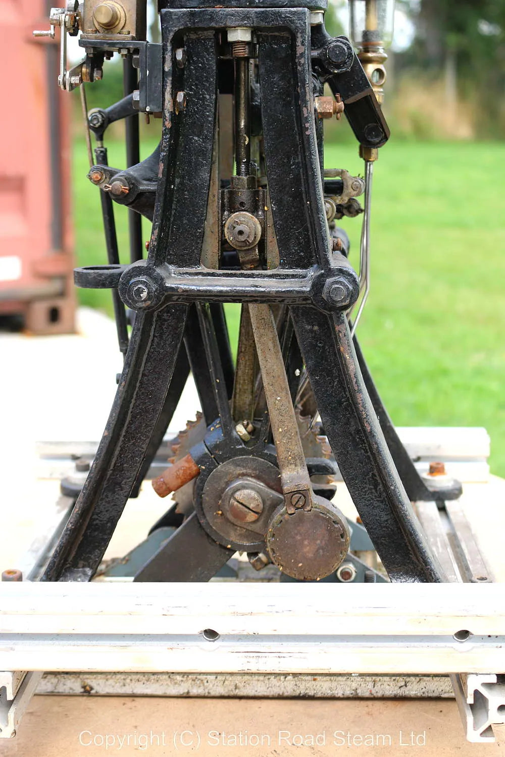 Steam car with Locomobile engine