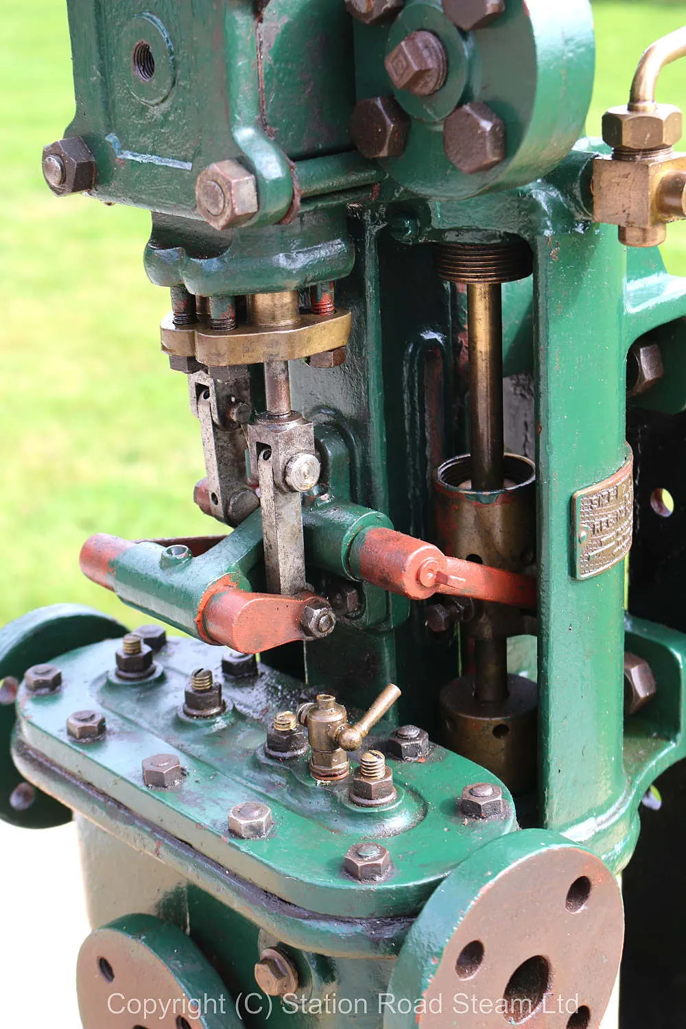 Duplex steam pump on stand
