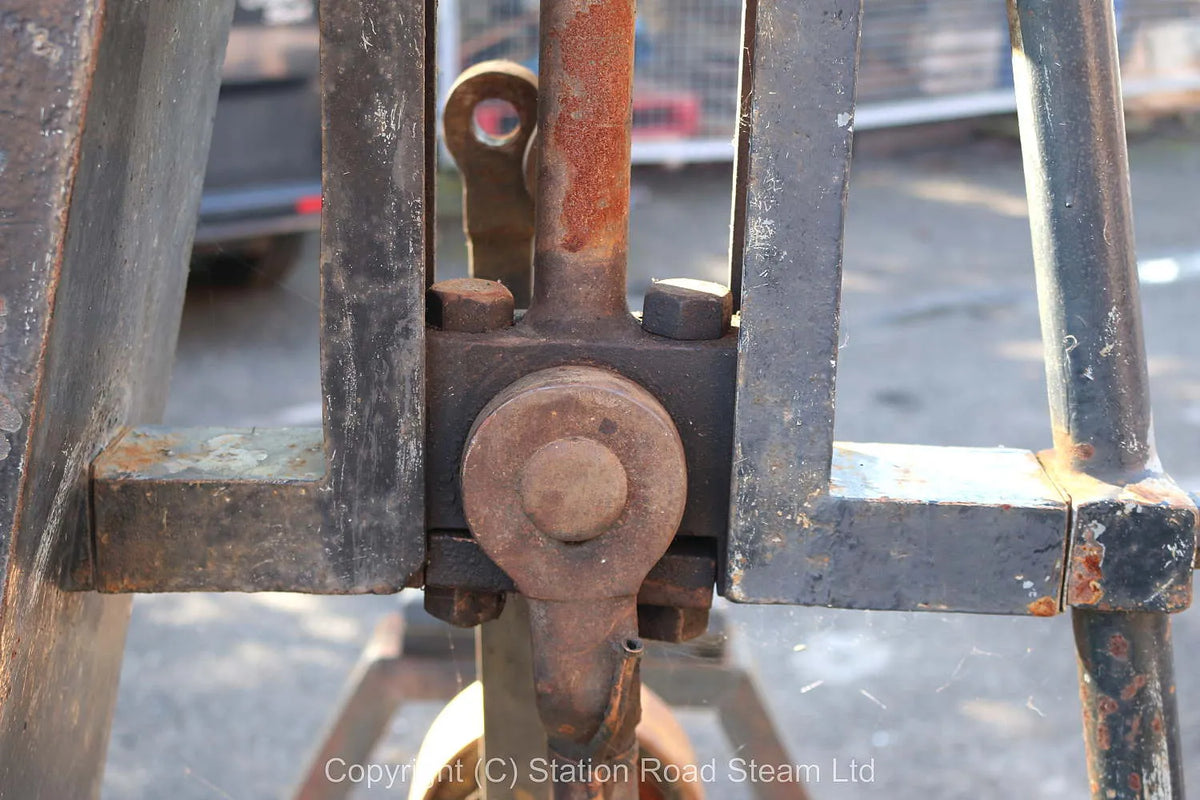 W.H.Coward & Co vertical engine