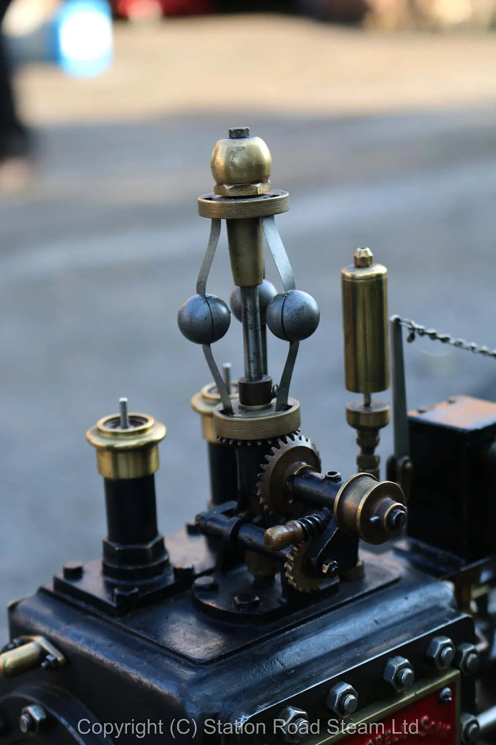 3 inch scale Burrell agricultural engine with driving truck
