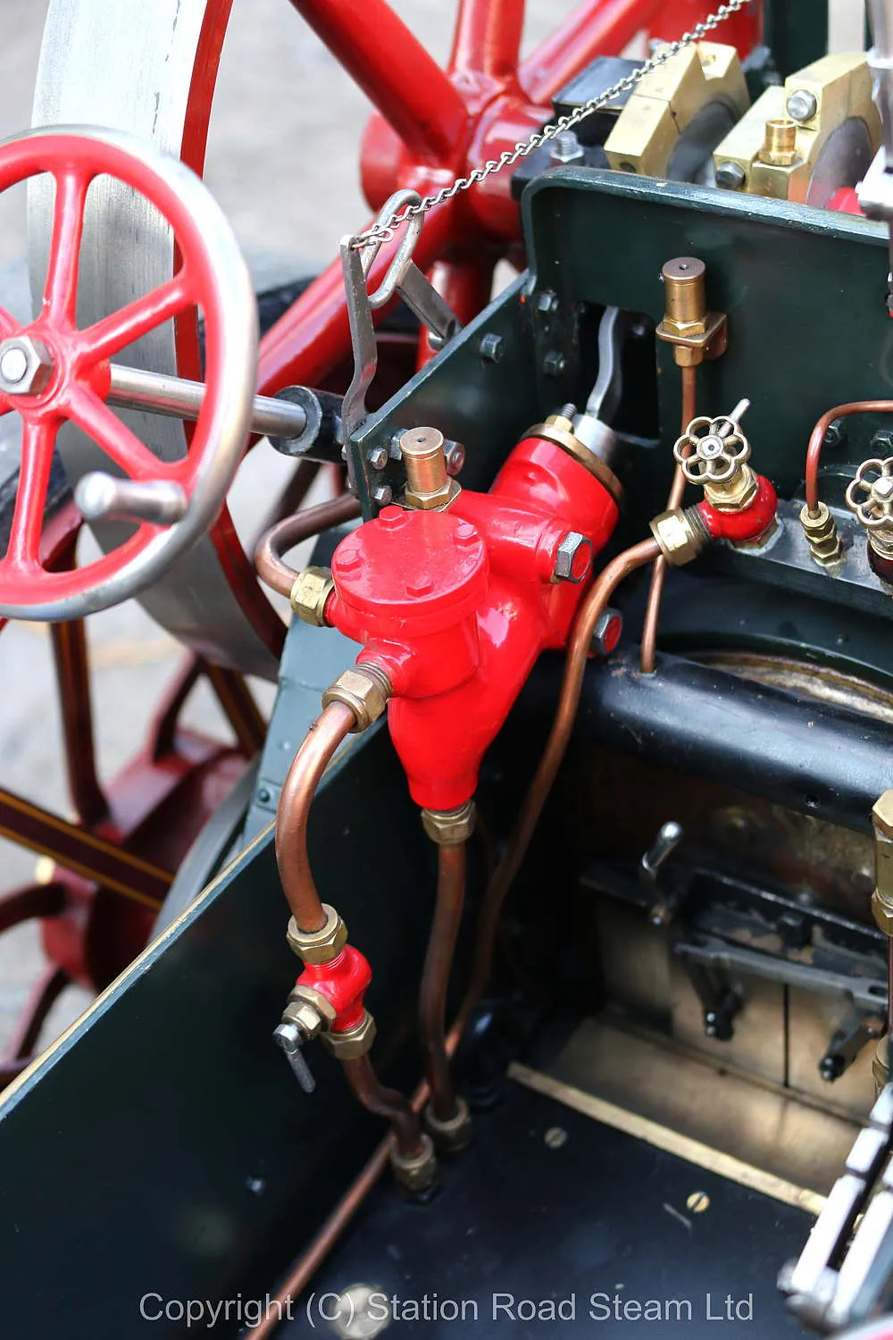 3 inch scale Burrell agricultural engine with driving truck