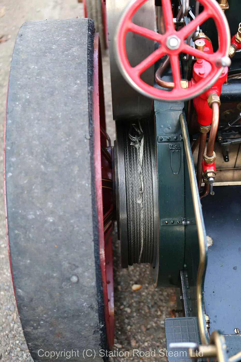 3 inch scale Burrell agricultural engine with driving truck