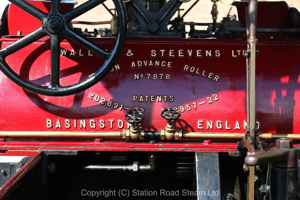 Wallis & Steevens "Advance" 10 ton steam roller