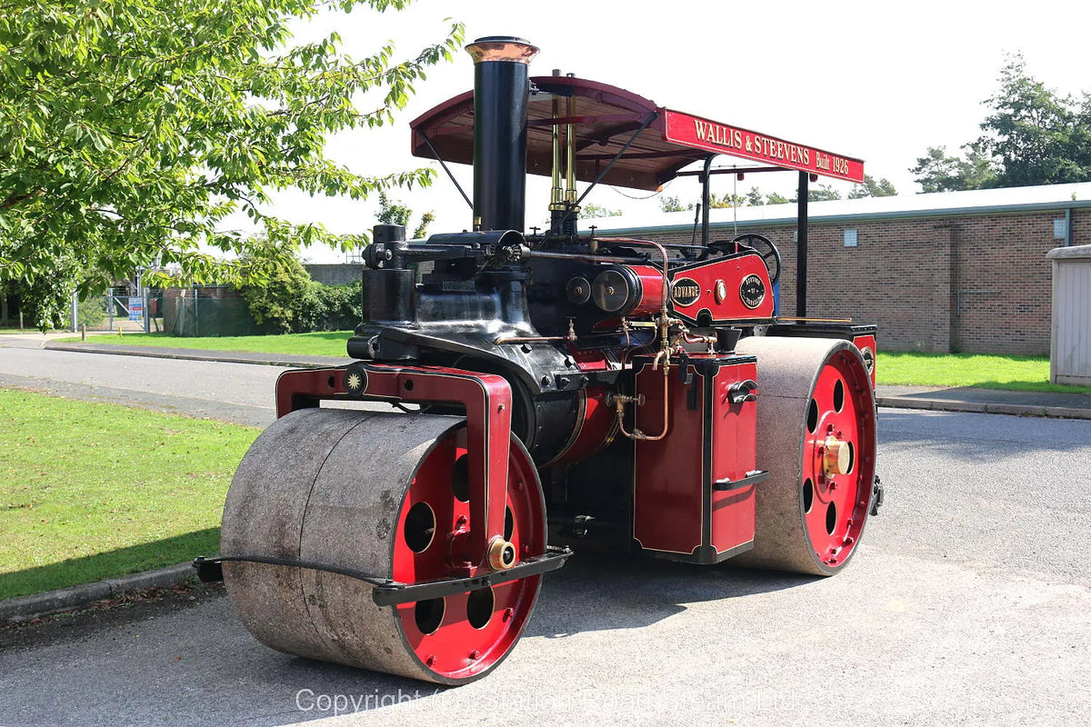 Wallis & Steevens "Advance" 10 ton steam roller