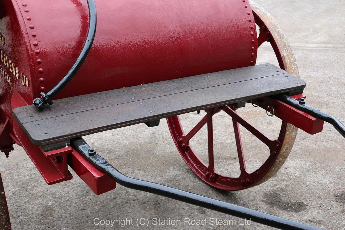 Wallis & Steevens water bowser