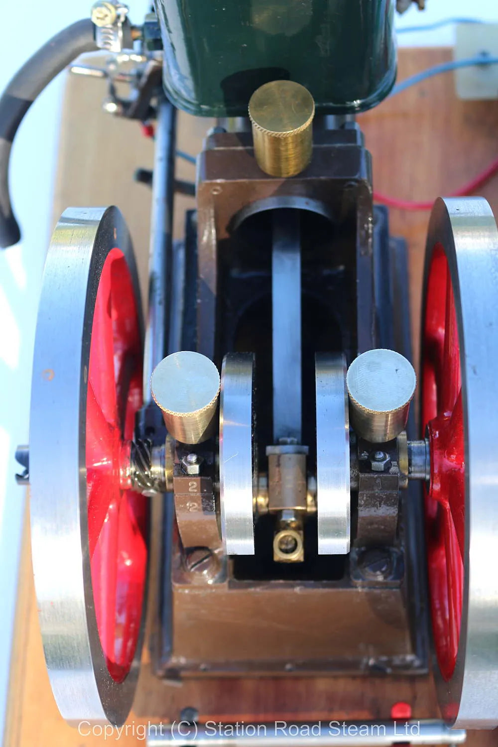 Westbury "Wyvern" open crank engine