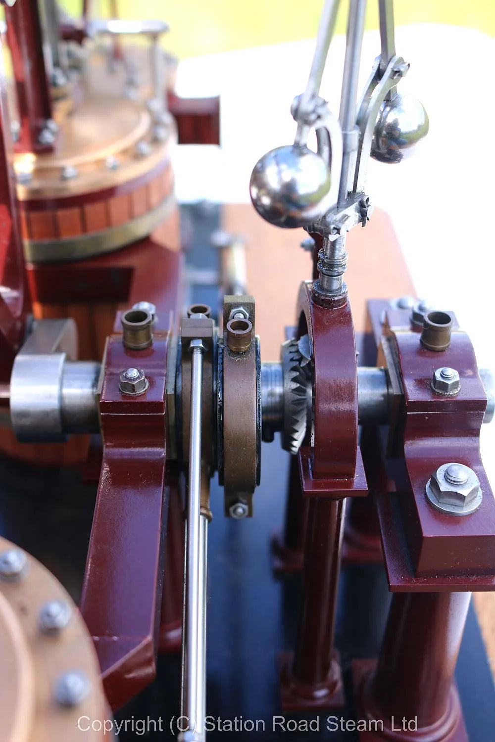 Galloway non-dead centre engine