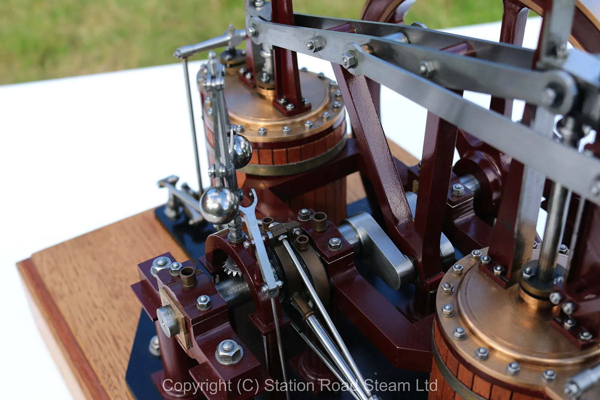 Galloway non-dead centre engine