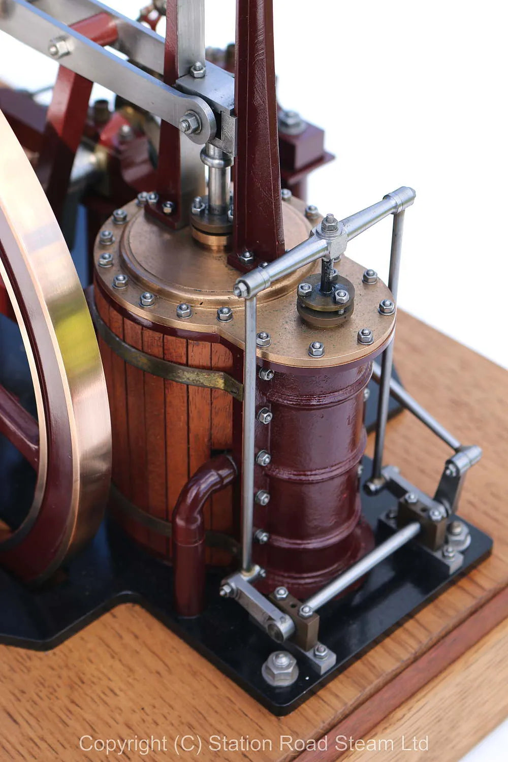 Galloway non-dead centre engine