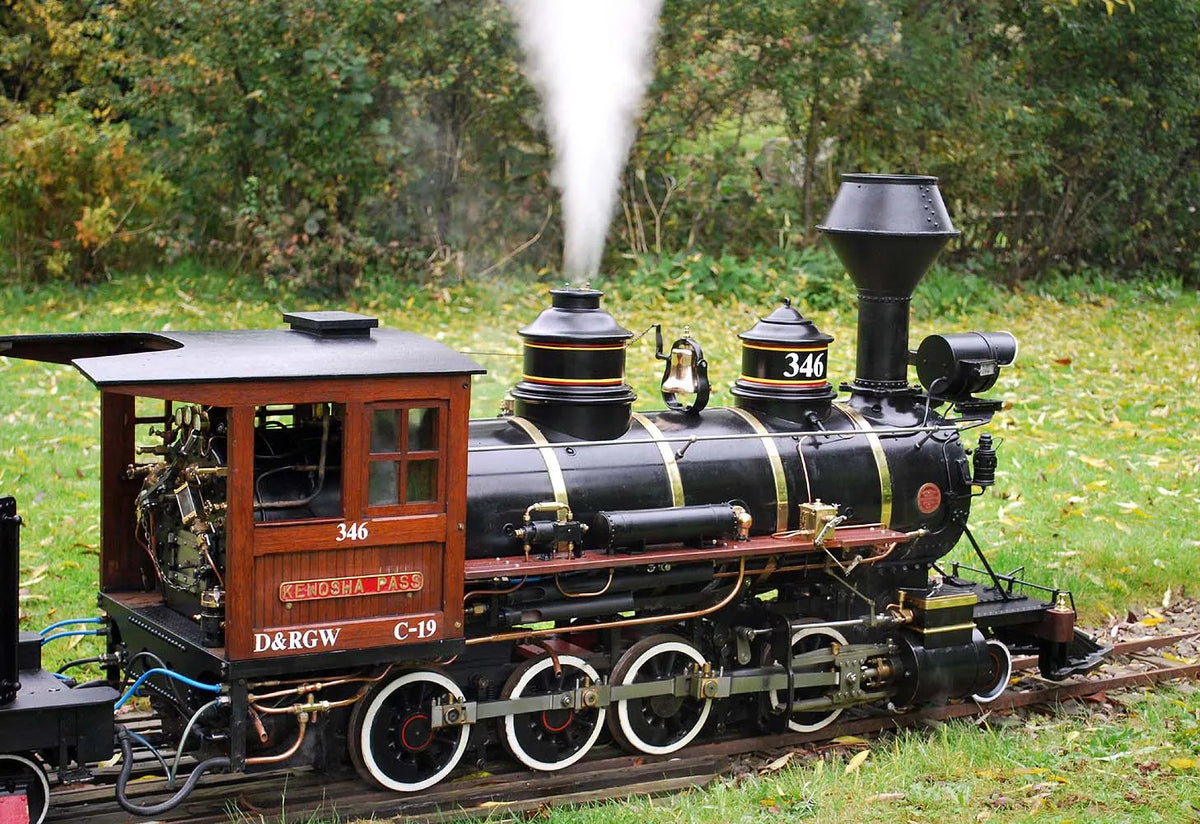 7 1/4 inch gauge Baldwin C19 with road trailer