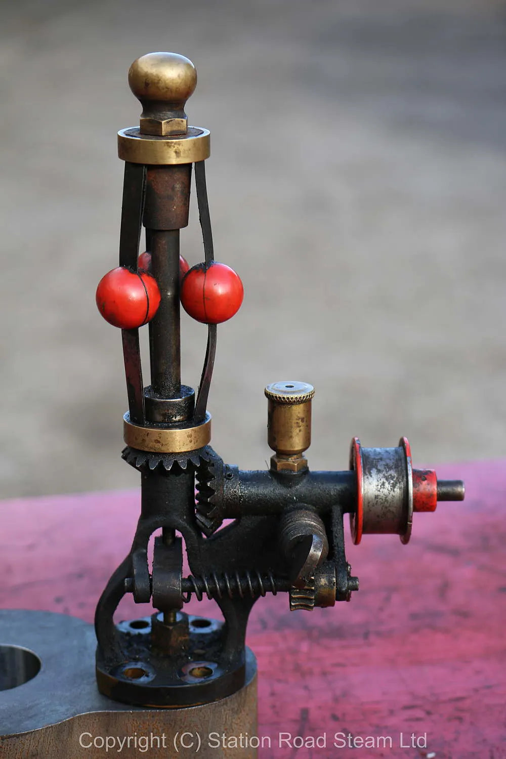 4 inch scale Pickering governor