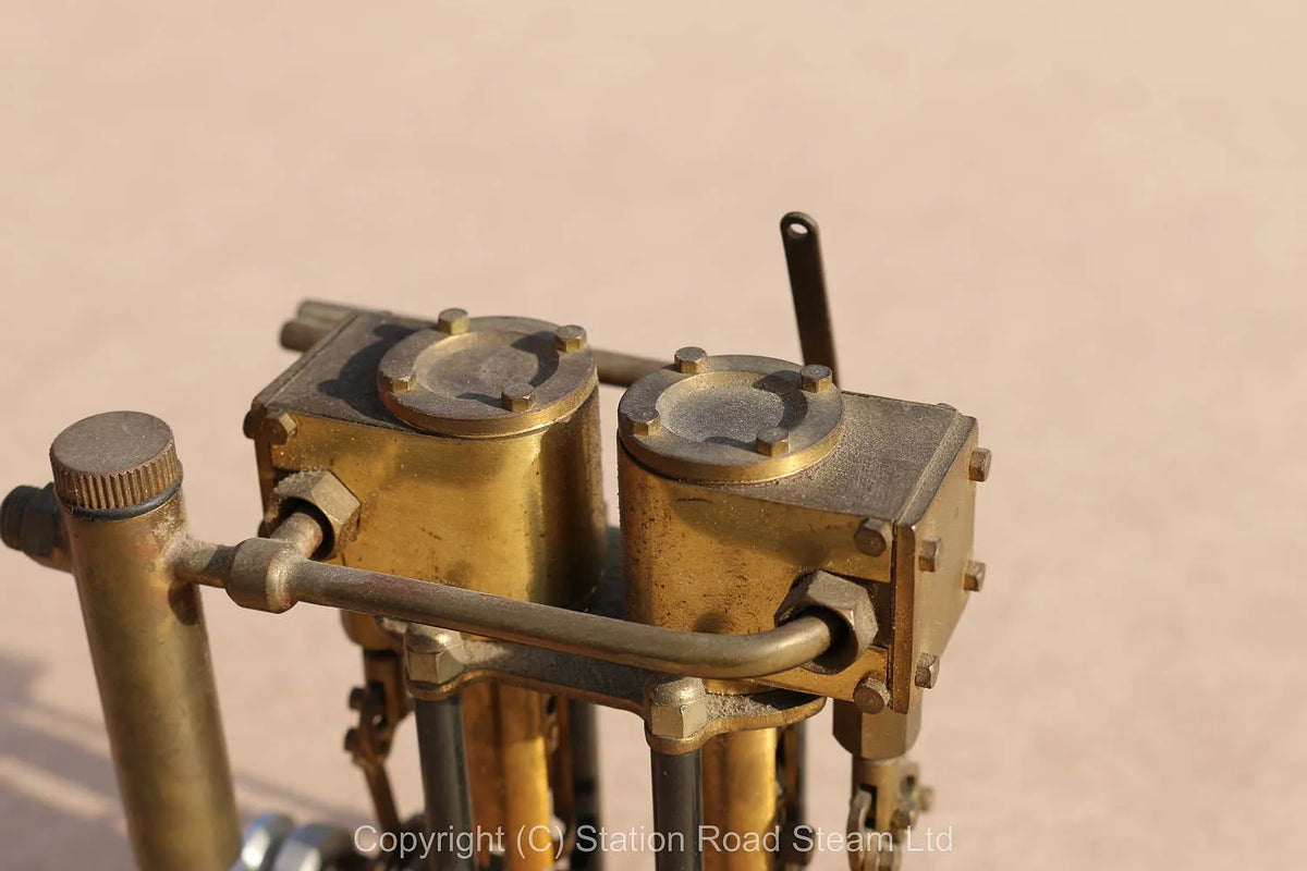 Saito T2DR vertical twin engine with reversing gear