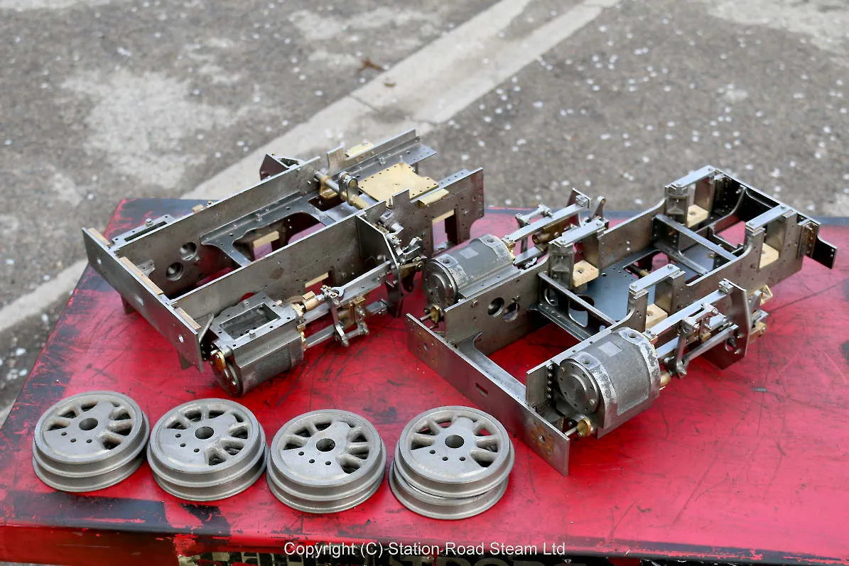 5 inch gauge 0-4-0+0-4-4 Garratt "William Francis"