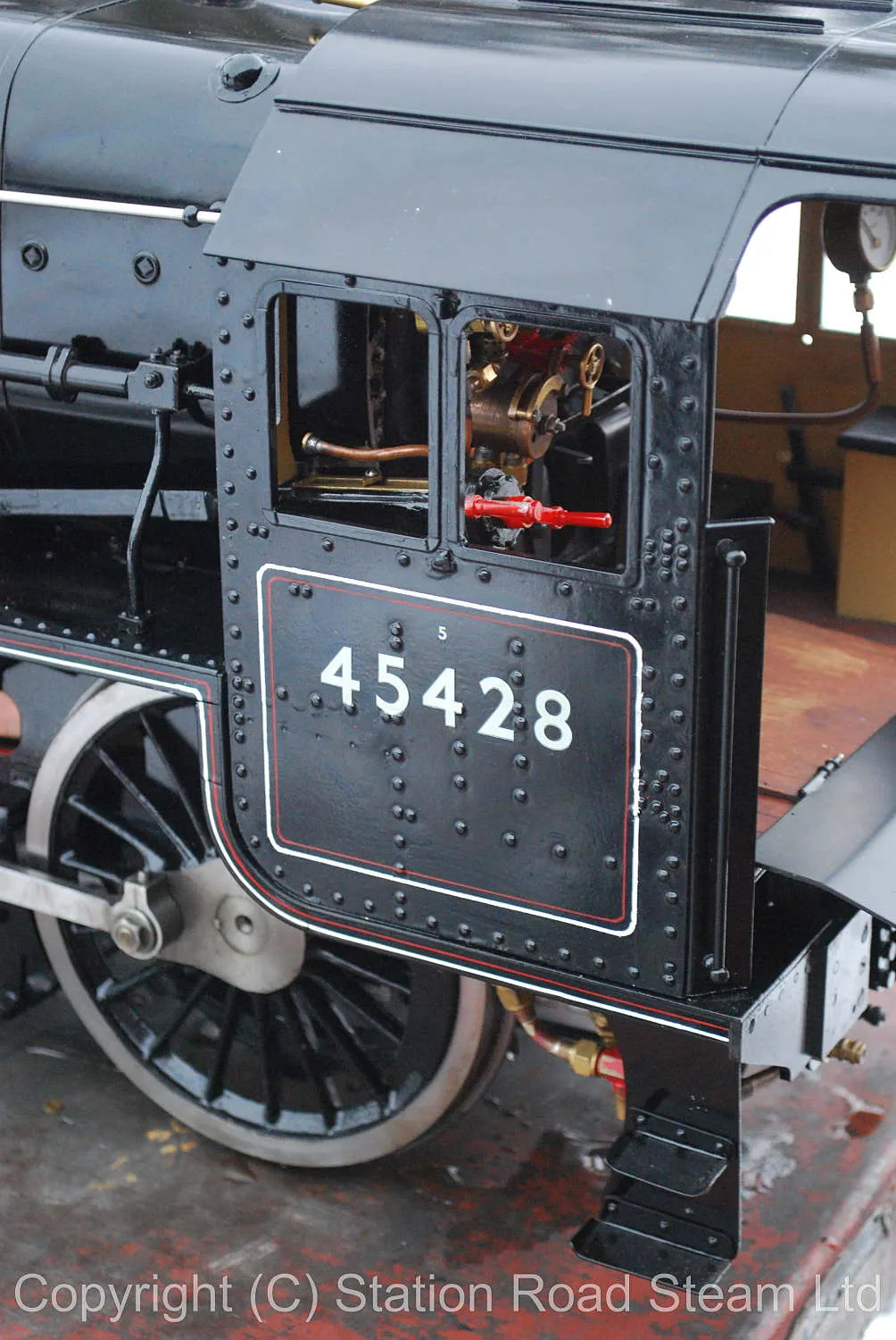 5 inch gauge LMS Black 5