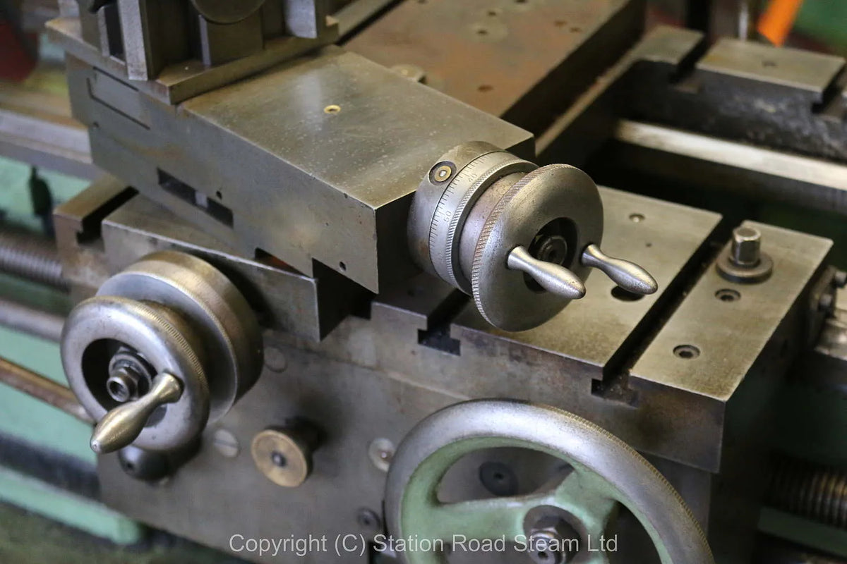 Colchester Student lathe