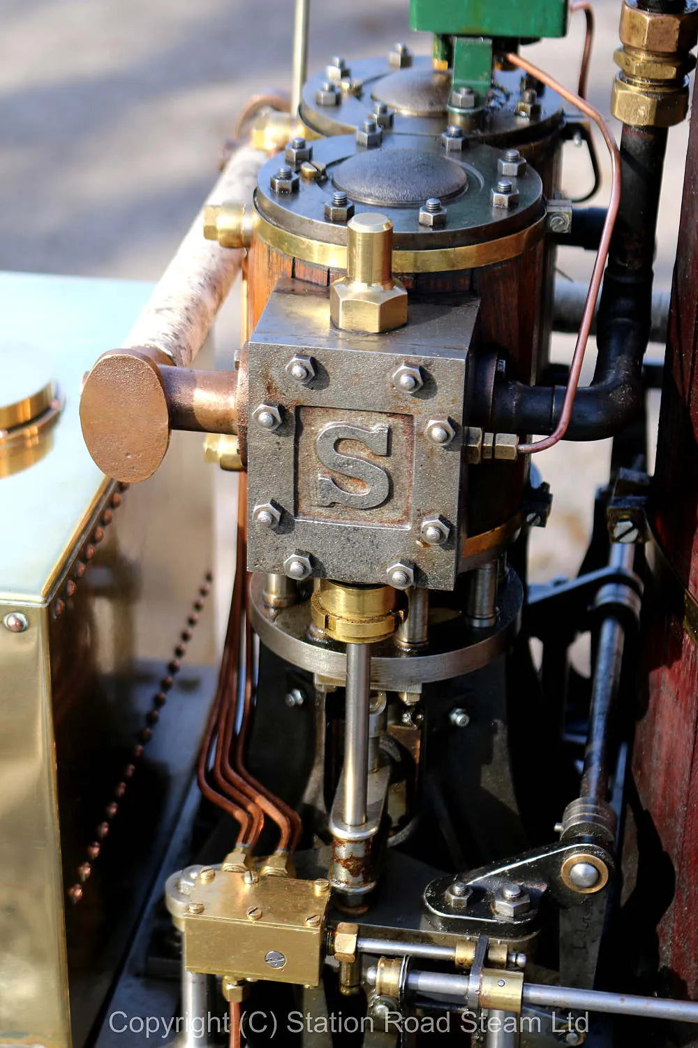 7 1/4 inch gauge De Winton 0-4-0 VBT
