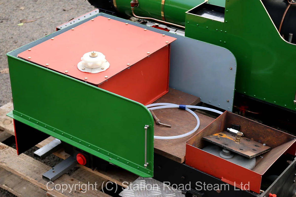 7 1/4 inch gauge "Romulus" 0-4-0T with tender