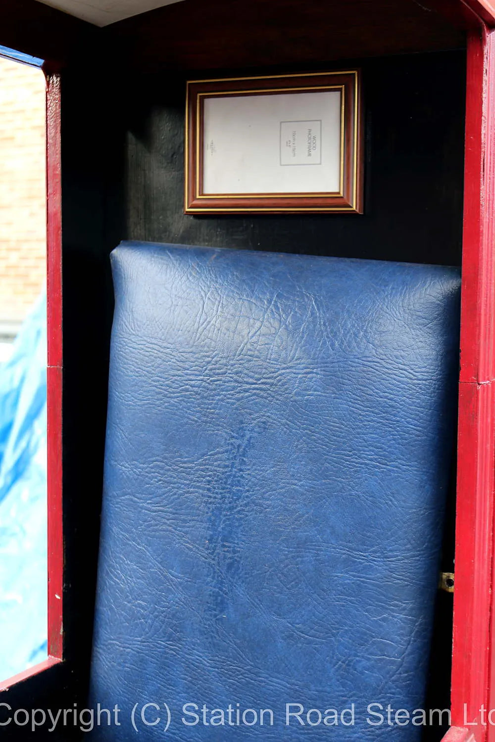 7 1/4 inch gauge bogie covered coach