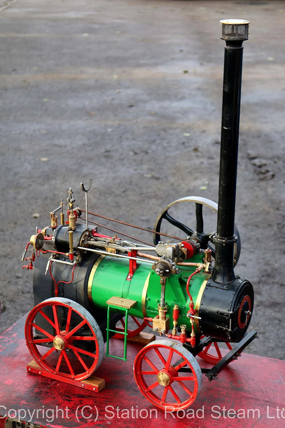 2 inch scale Ransomes, Sims & Jefferies portable engine