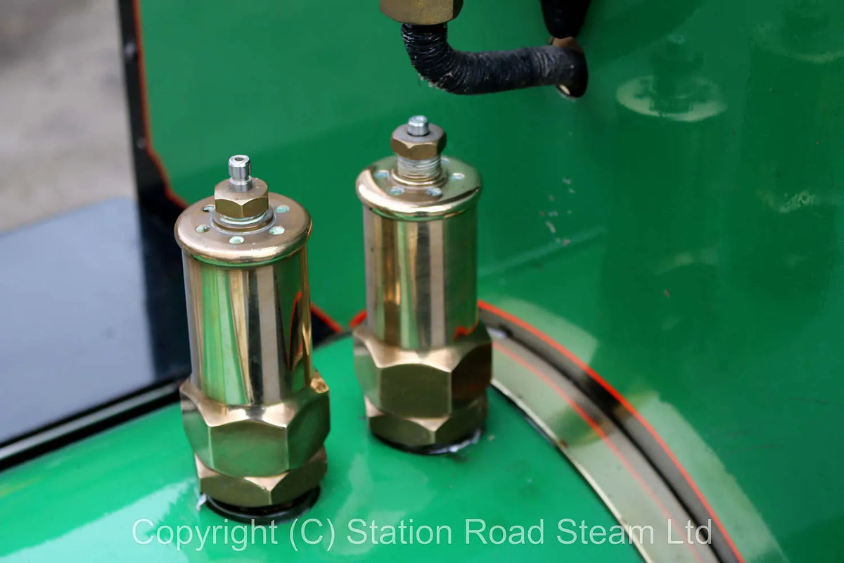 15 inch gauge 0-4-0 "Raf"