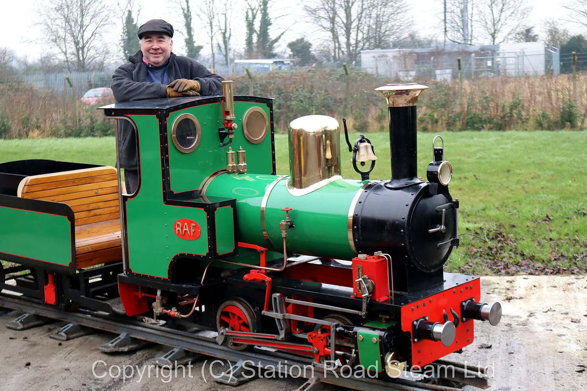 15 inch gauge 0-4-0 "Raf"