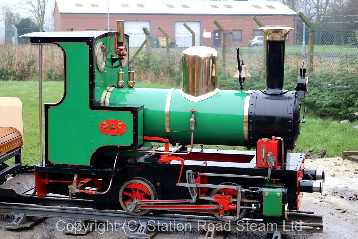 15 inch gauge 0-4-0 "Raf"