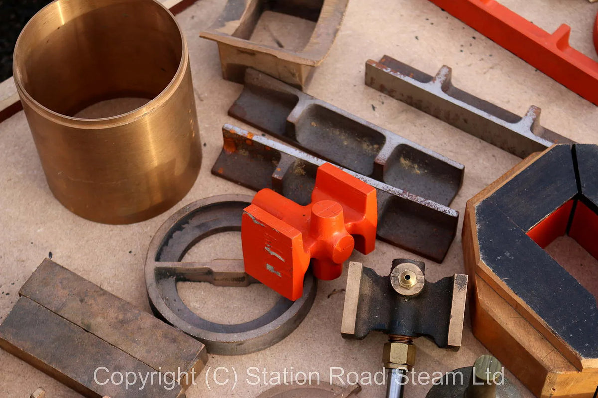 Frames, patterns & castings for 3 1/2 inch gauge Bassett Lowke 0-6-0T
