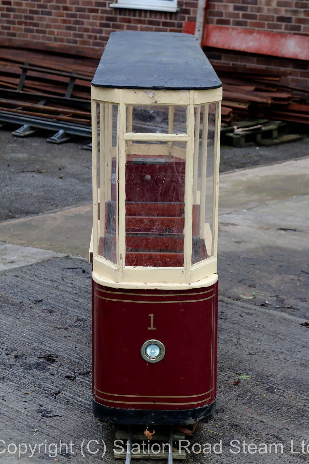 5 inch gauge battery electric tram