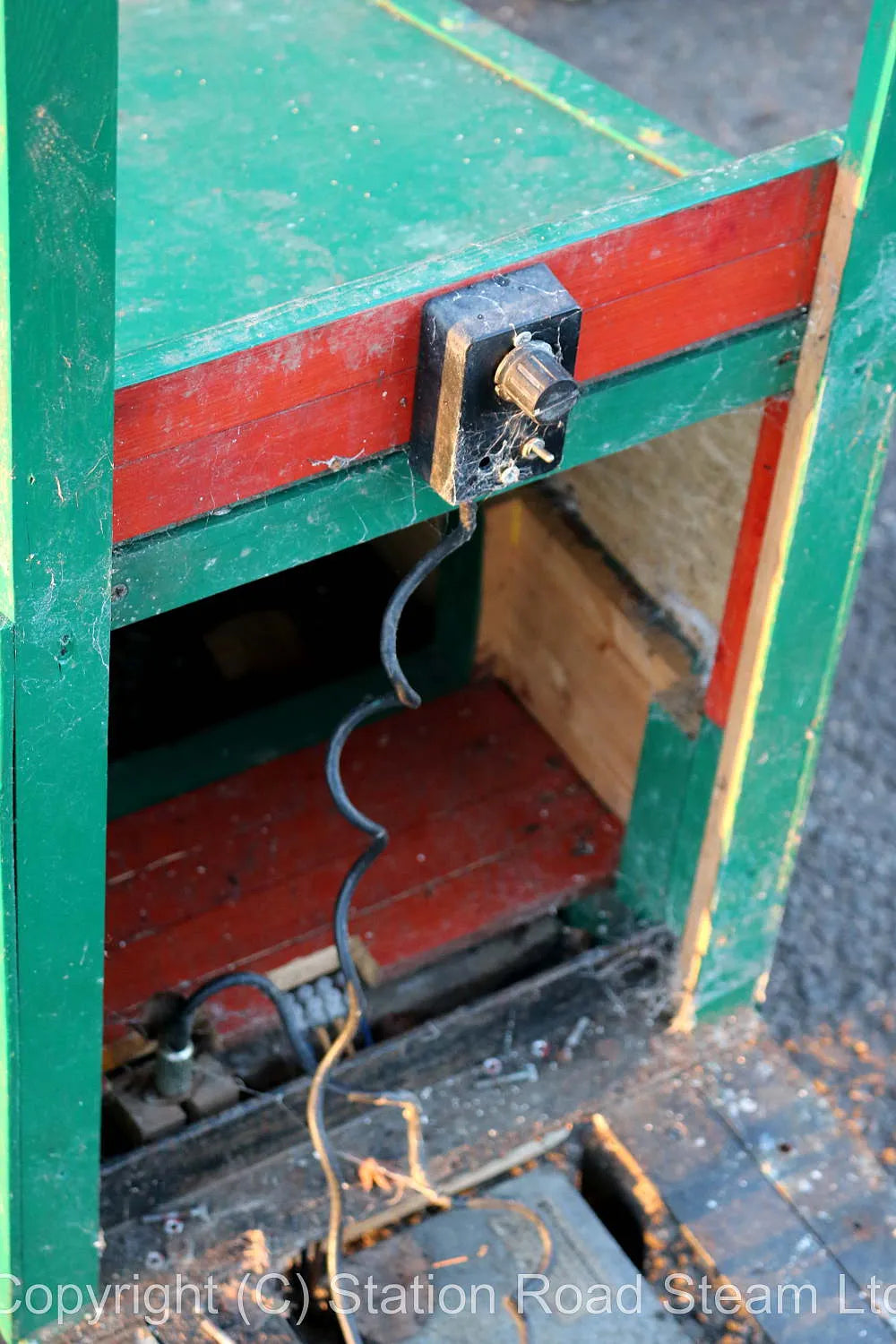 5 inch gauge battery electric tram