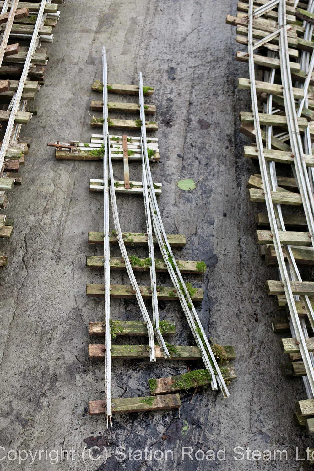 Quantity 5 inch gauge track with four turnouts