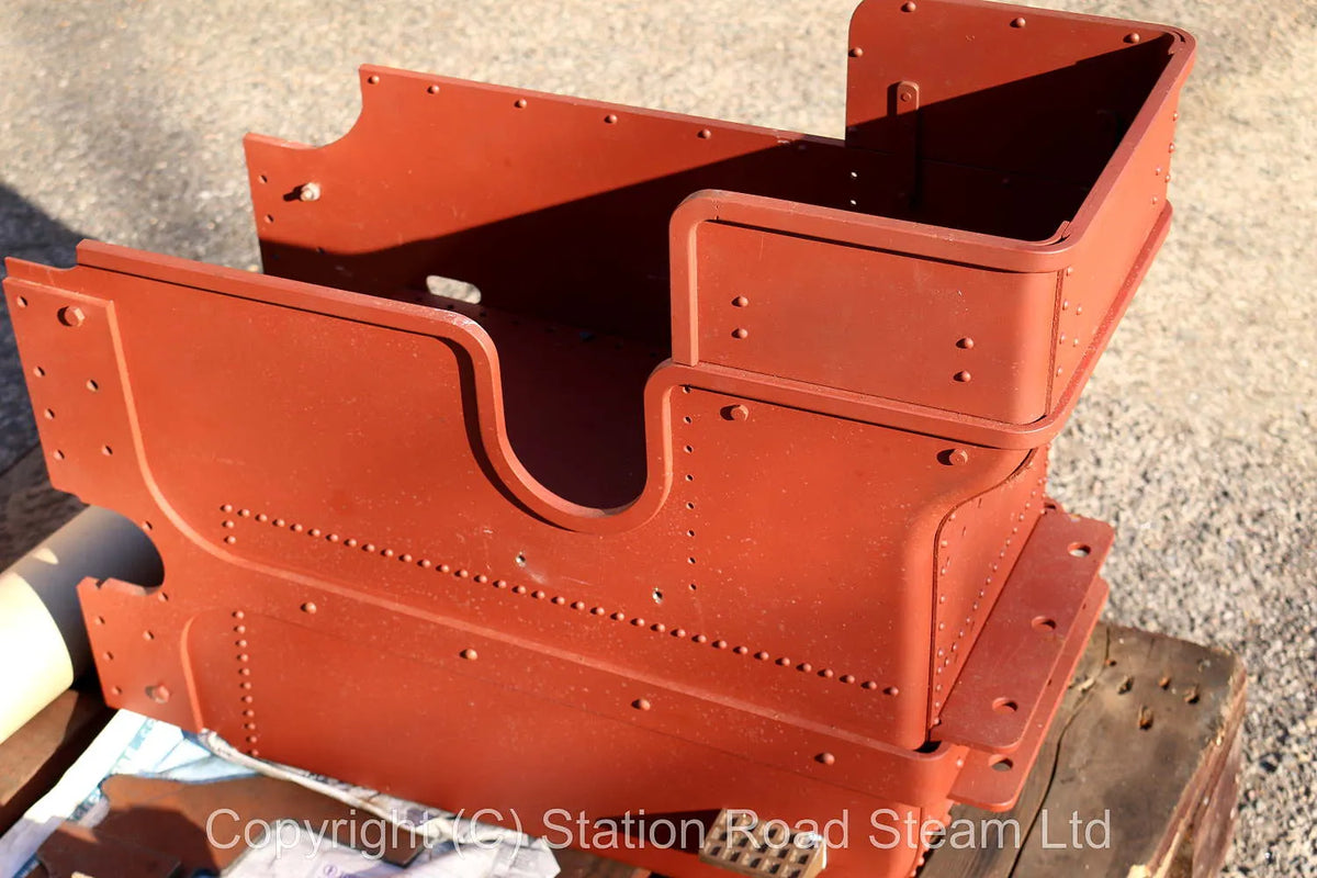 Part-built 4 inch scale Burrell SCC agricultural engine