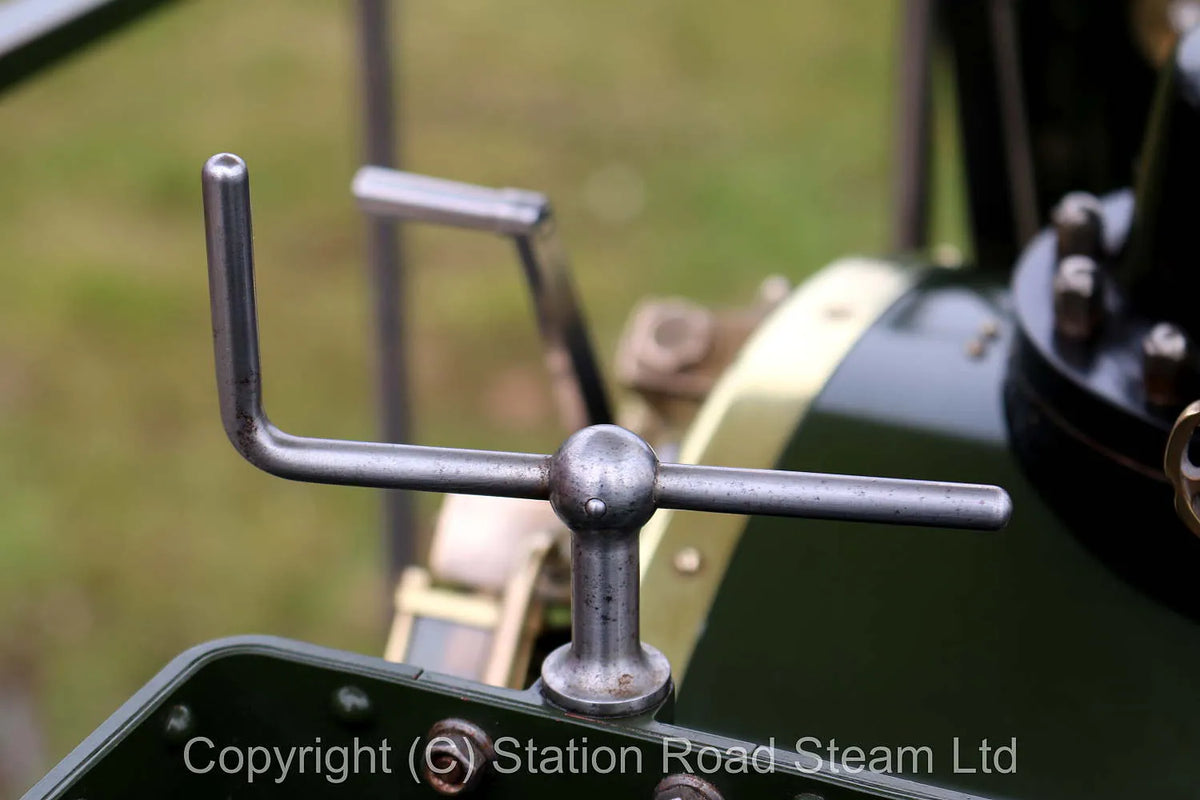 7 1/4 inch gauge Bagnall 0-4-0ST with driving truck