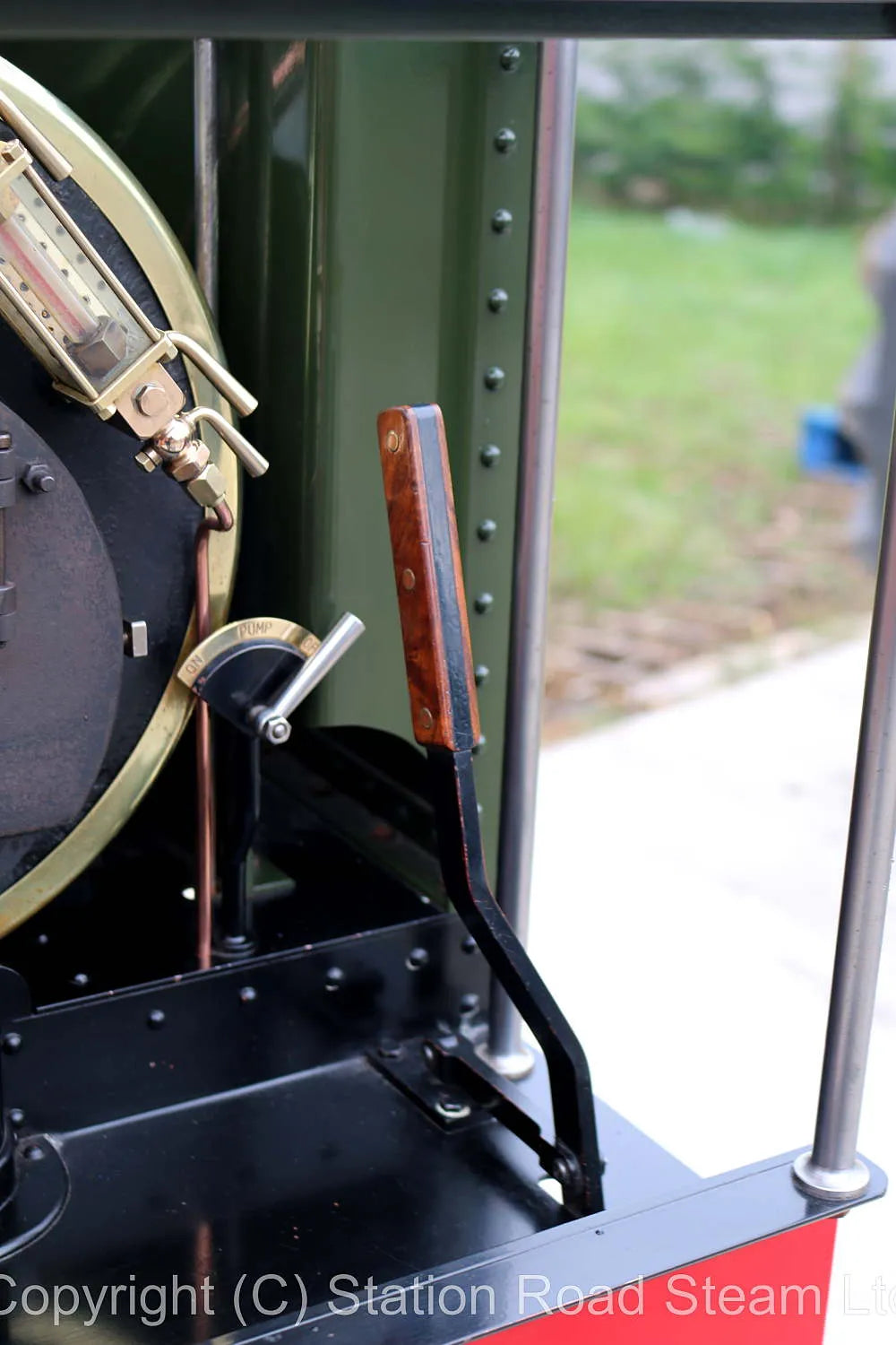 7 1/4 inch gauge Bagnall 0-4-0ST with driving truck