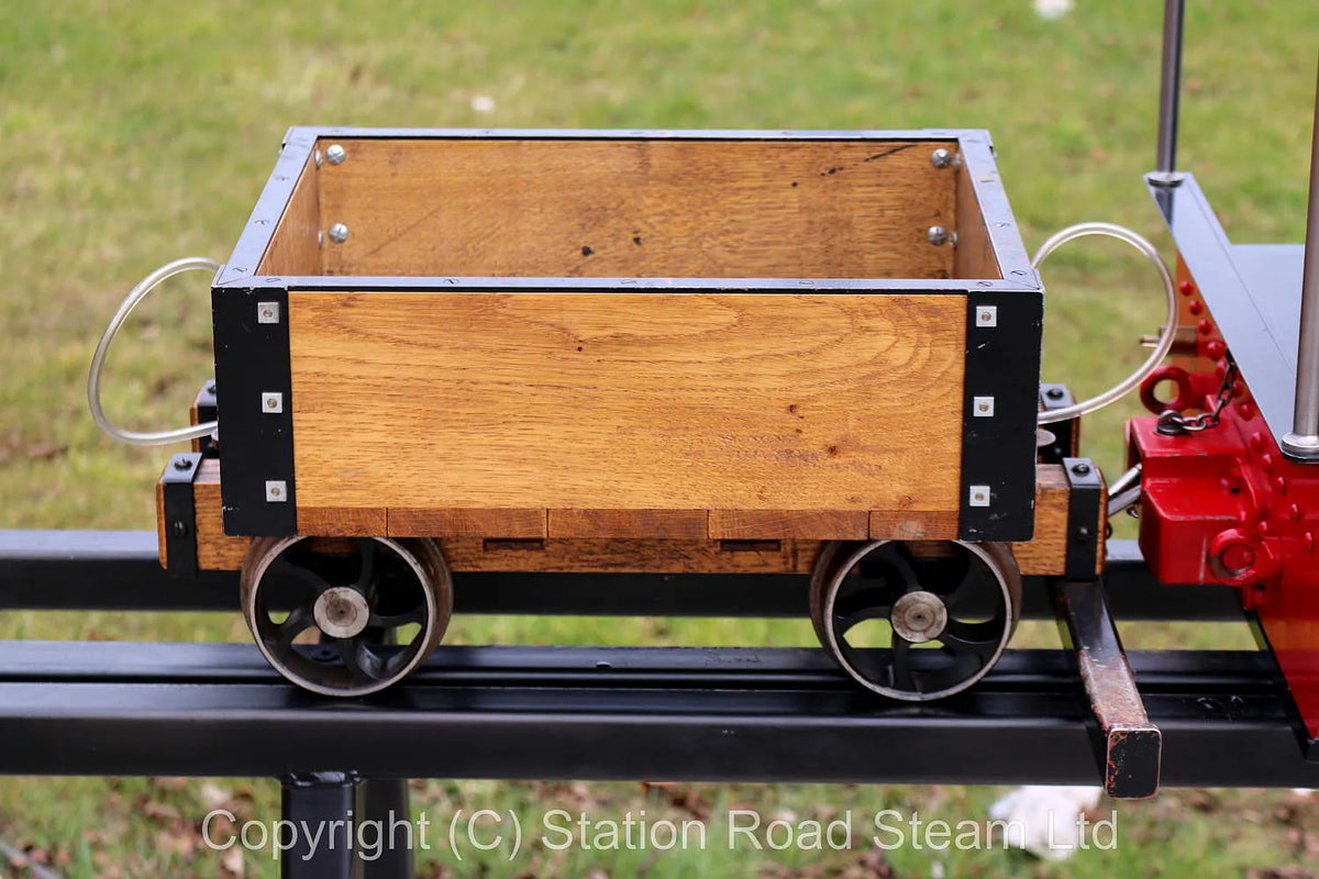 7 1/4 inch gauge Bagnall 0-4-0ST with driving truck