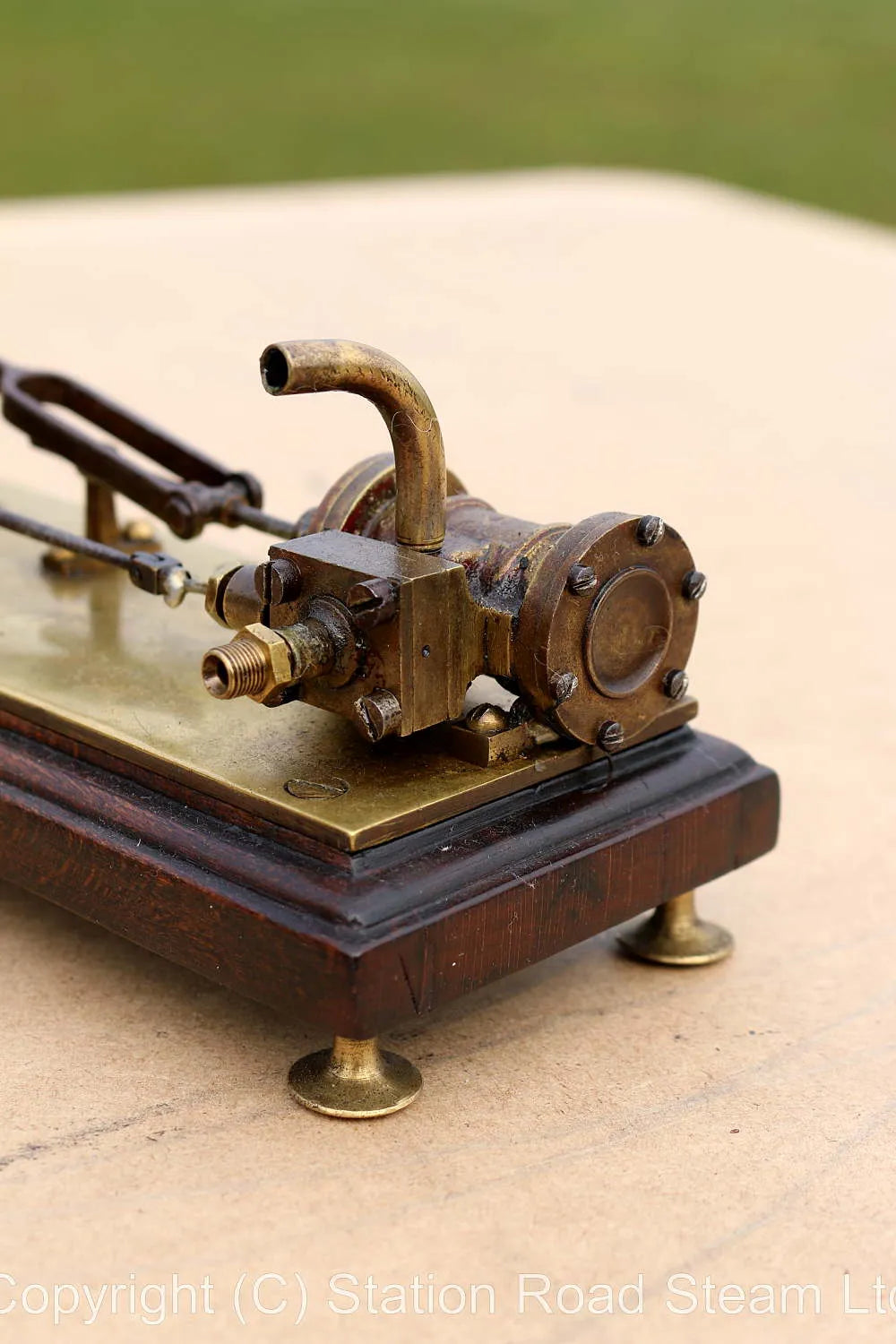 Antique brass horizontal mill engine